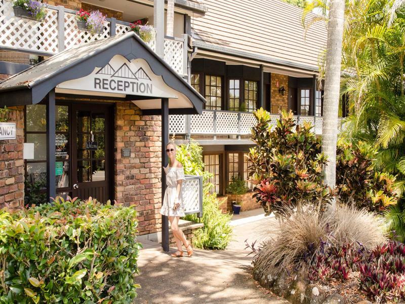 Montville Mountain Inn Exteriér fotografie