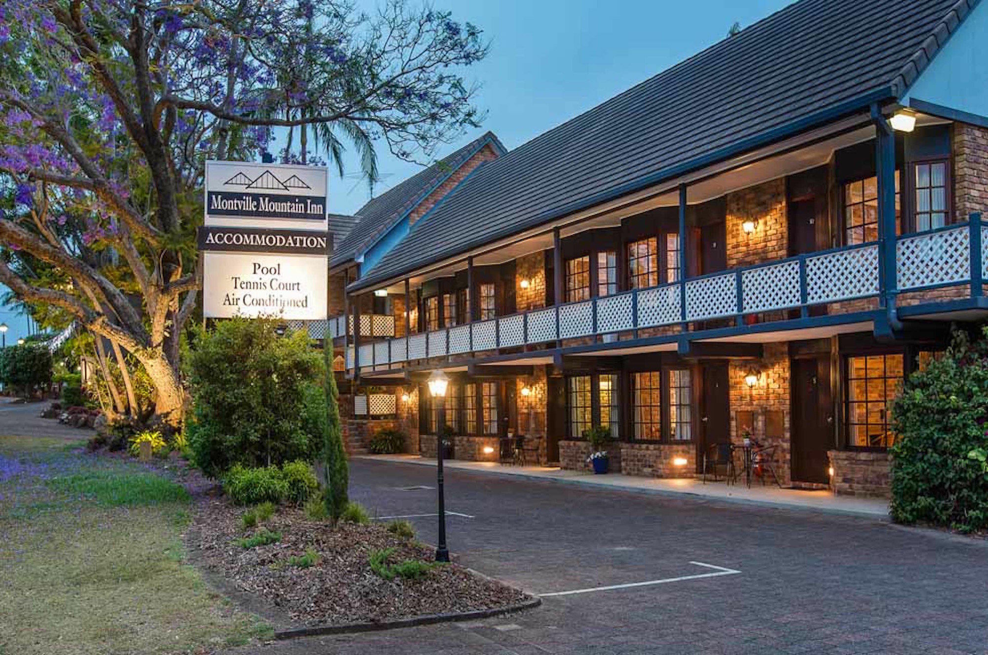 Montville Mountain Inn Exteriér fotografie