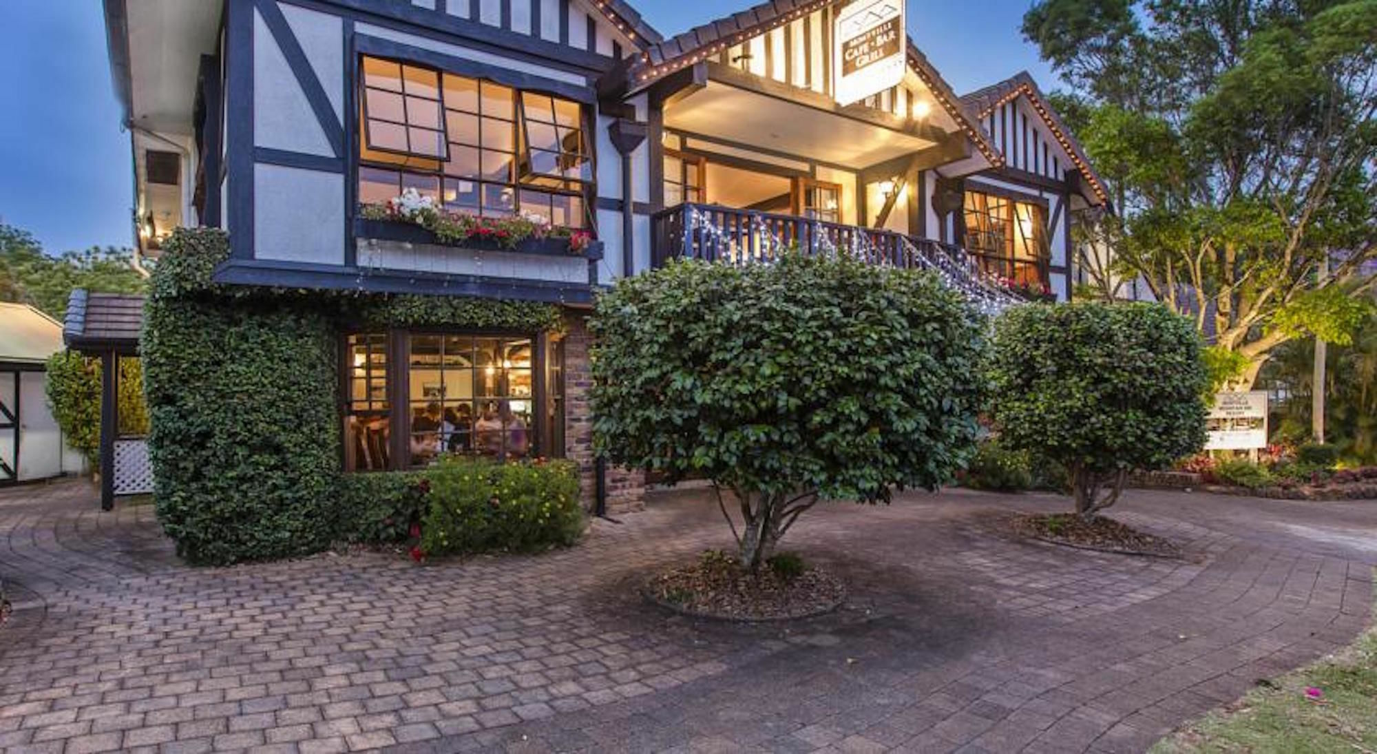 Montville Mountain Inn Exteriér fotografie